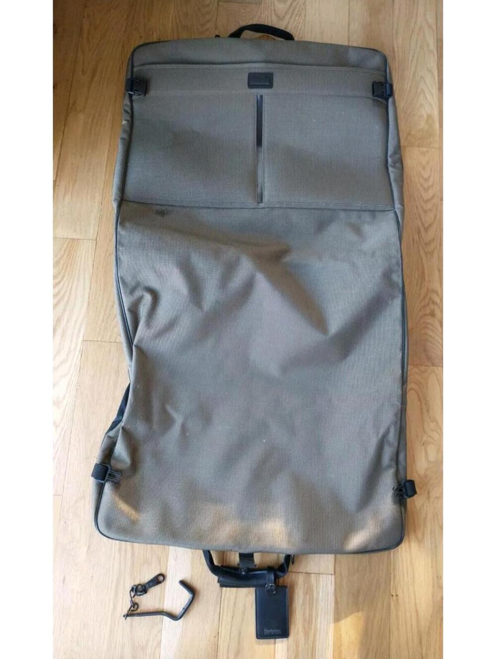 Hartmann Tweed And Leather Garment Luggage Bag Hanging Garment Green Black 42"